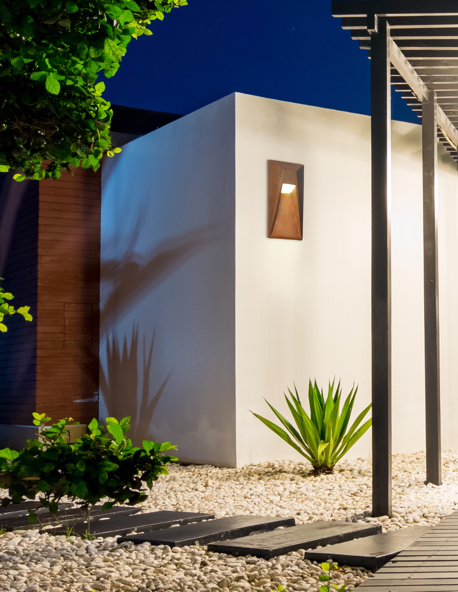 Justice Design Group ADA Vertice LED outdoor sconce
